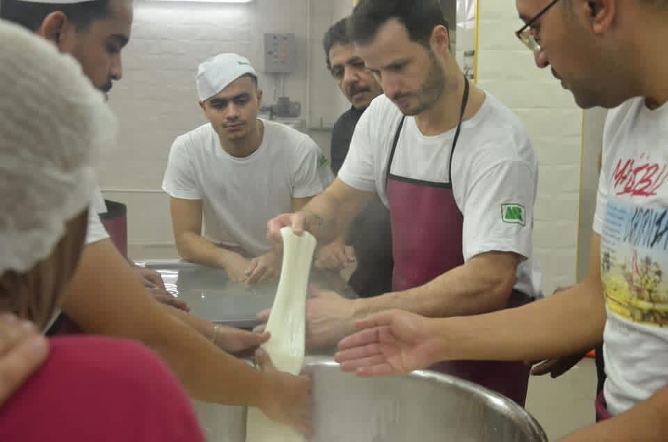 Live Mozzarella Mastercall & Show – Casaro Experience