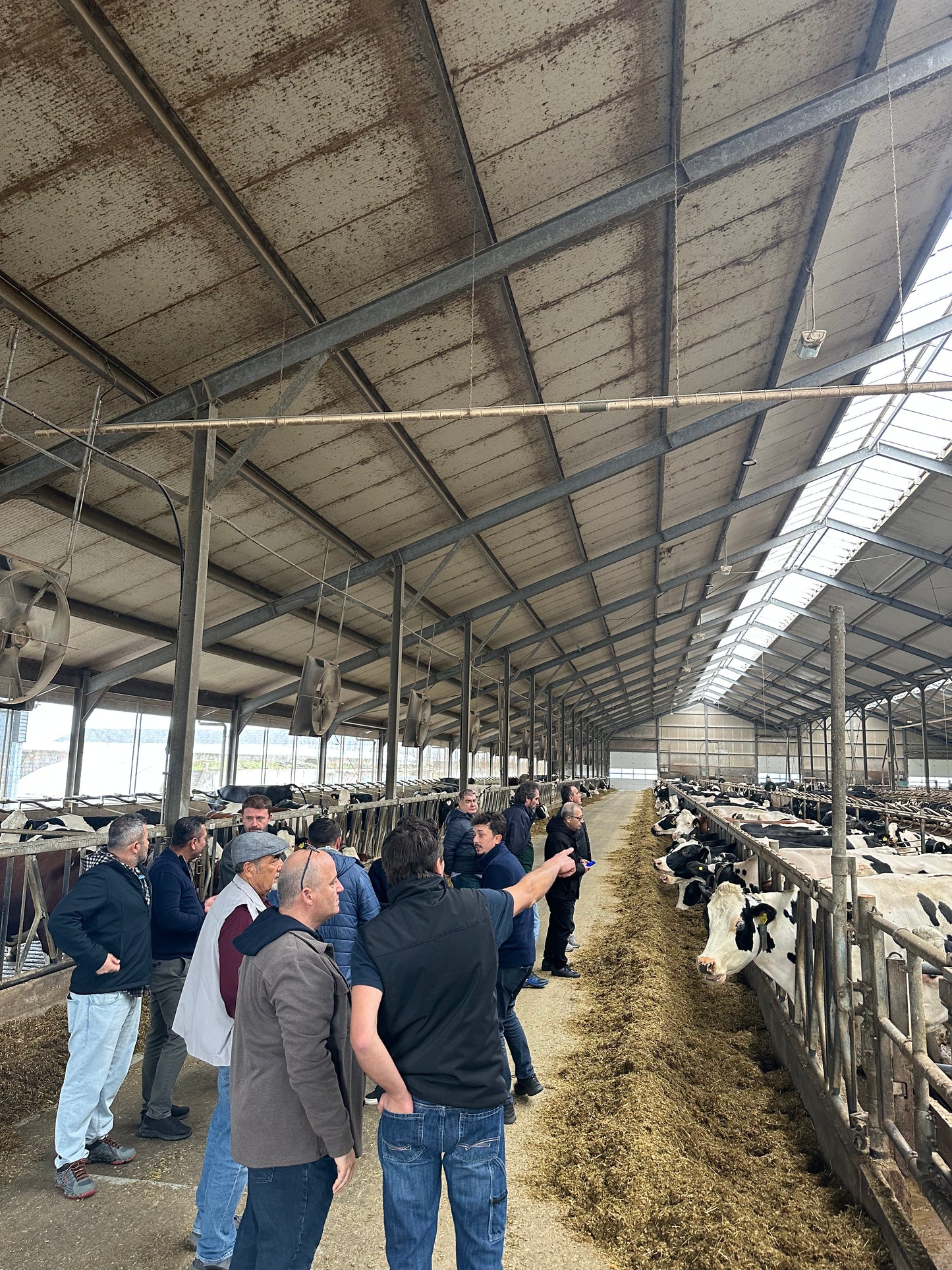 Robotic Medium-Farms Tour