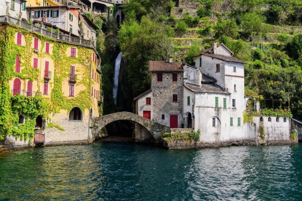 Luxury Private Boat Tour on Lake Como (AlfaStreet Yacht)