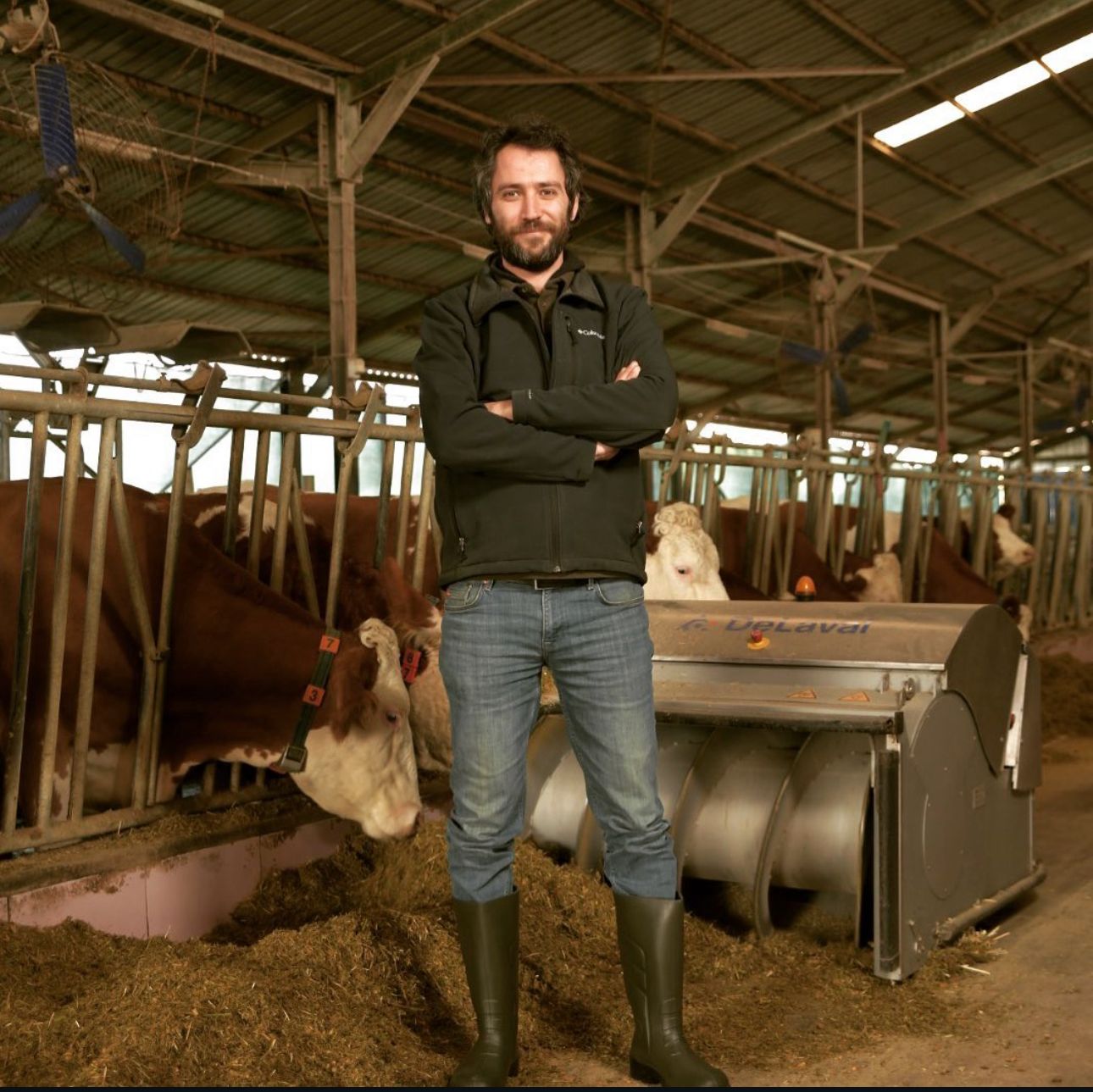 Robotic Dairy Farm Tour - HCM farm