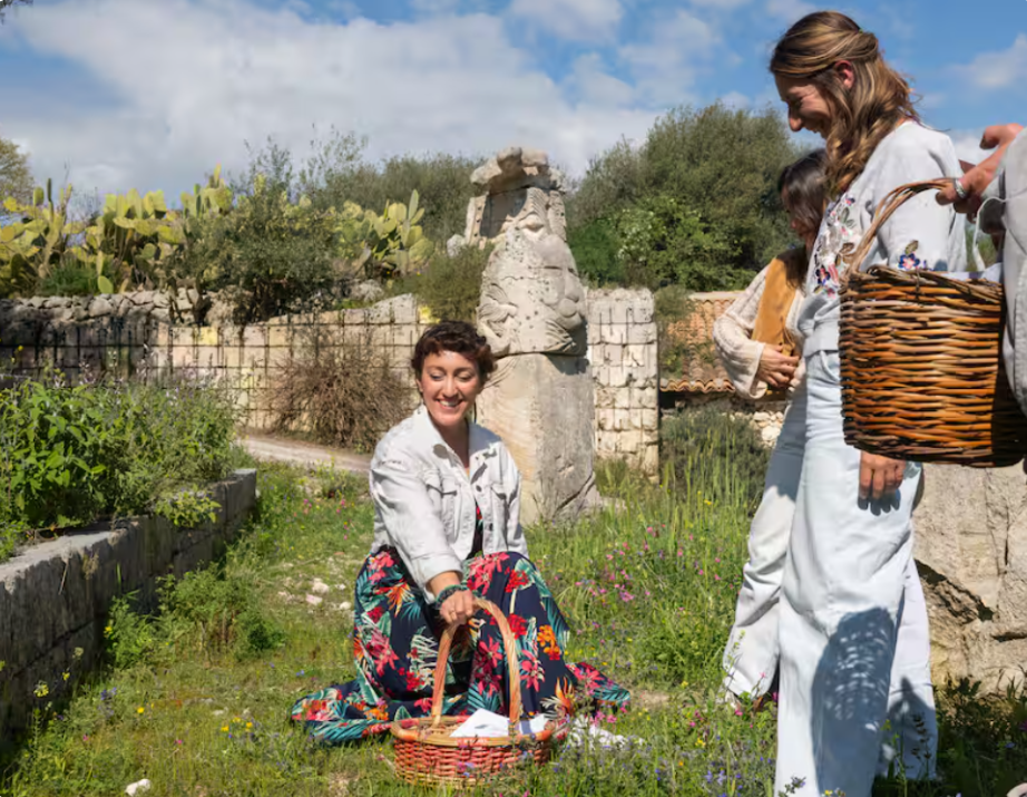 Medicinal Plants Experience & Natural Remedy Workshop – Agriturismo Stallaini