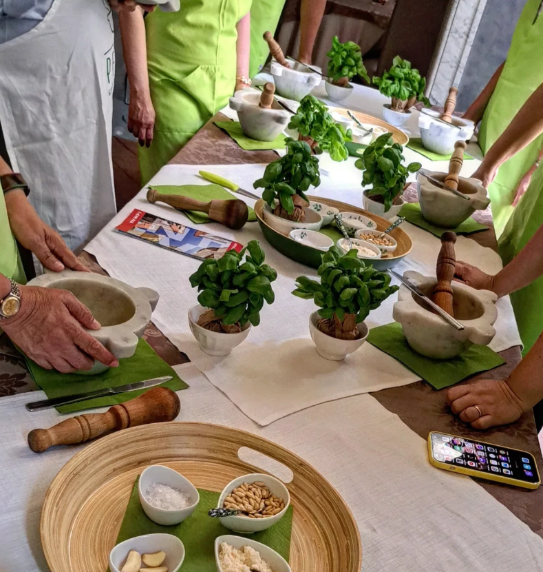 Emotional Pesto Experience in a Historic Genoese Palace